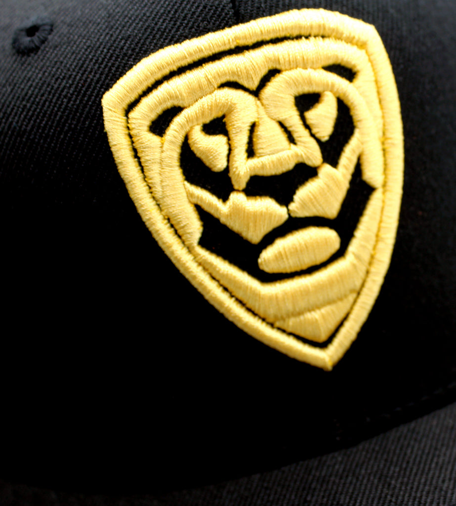Special Pieces BLACK CAP with gold logo